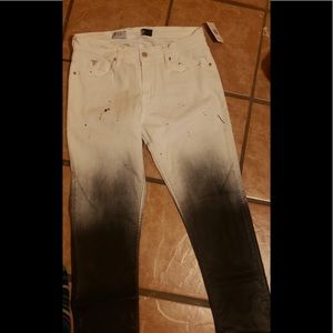 White shift color jeans